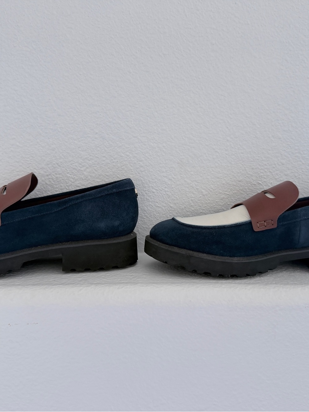 Cole Haan Waterproof Penny Loafers 8 Blue Suede Colorblock Lug Sole Grand New - Picture 5 of 7